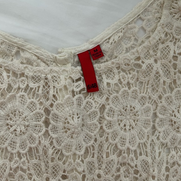 Saks 5th Ave 5/48, White knit lace 100% cotton summer crop top, Size medium - Picture 2 of 7
